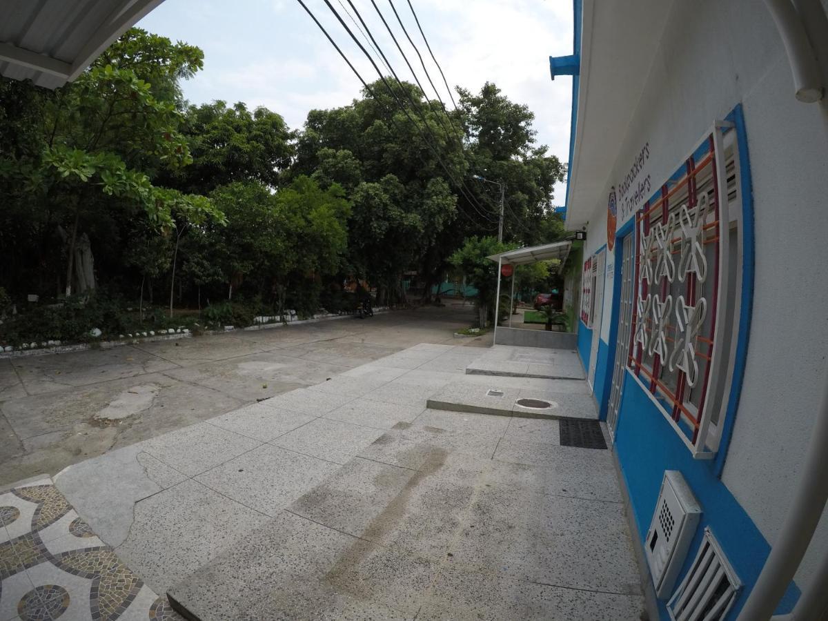 Backpackers And Travellers Hostel Neiva Kültér fotó