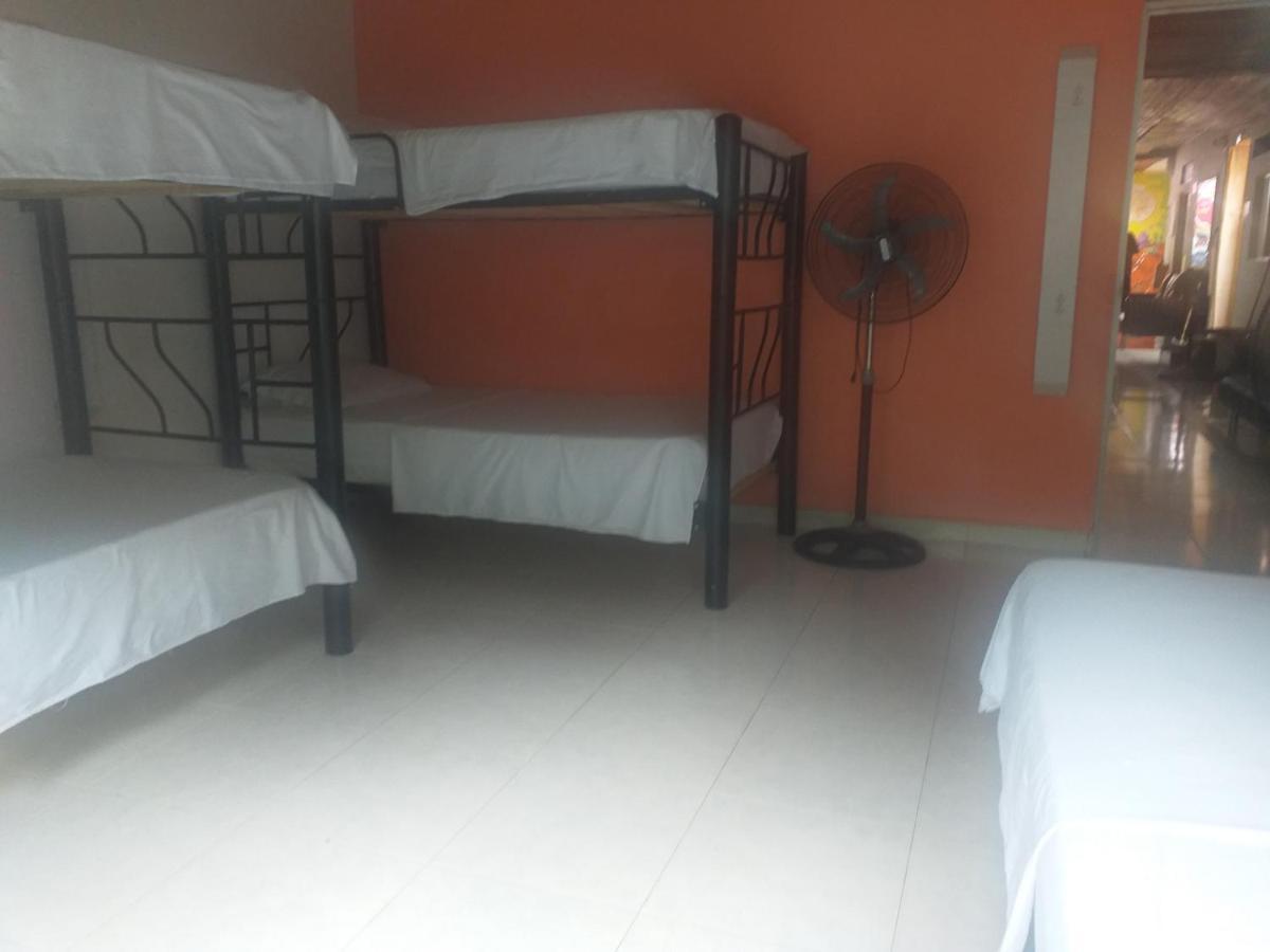 Backpackers And Travellers Hostel Neiva Kültér fotó