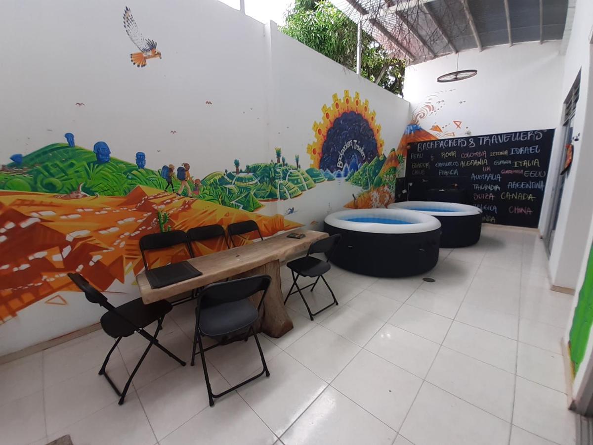 Backpackers And Travellers Hostel Neiva Kültér fotó