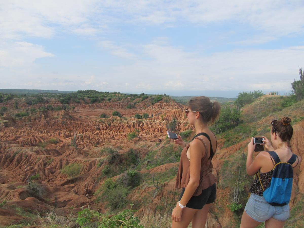 Backpackers And Travellers Hostel Neiva Kültér fotó