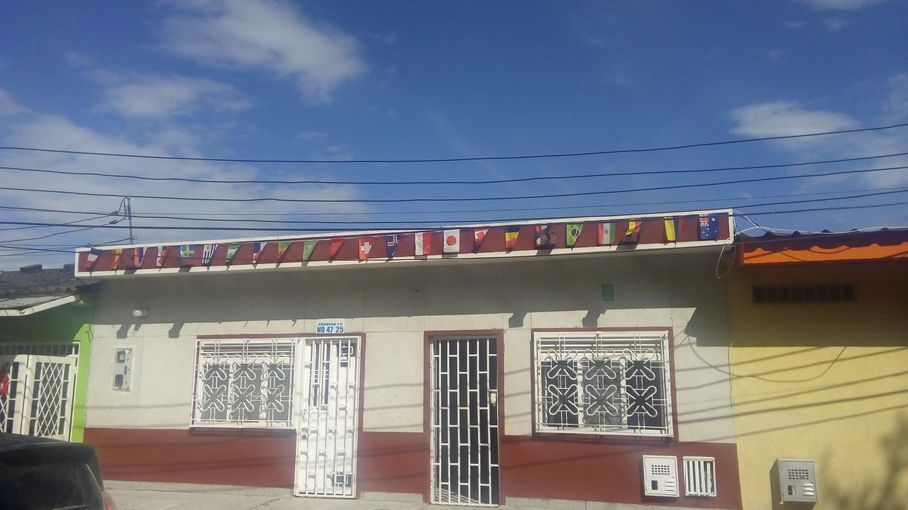 Backpackers And Travellers Hostel Neiva Kültér fotó