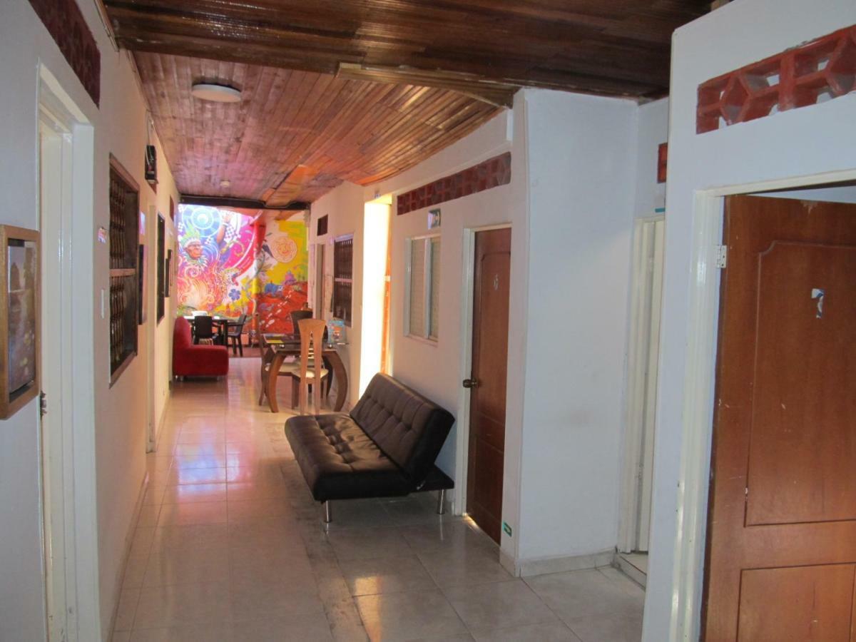 Backpackers And Travellers Hostel Neiva Kültér fotó