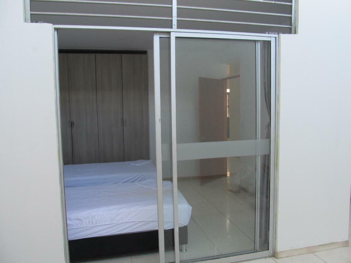 Backpackers And Travellers Hostel Neiva Kültér fotó