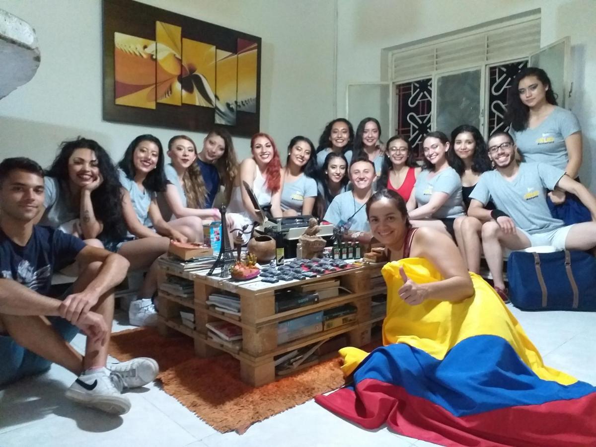 Backpackers And Travellers Hostel Neiva Kültér fotó